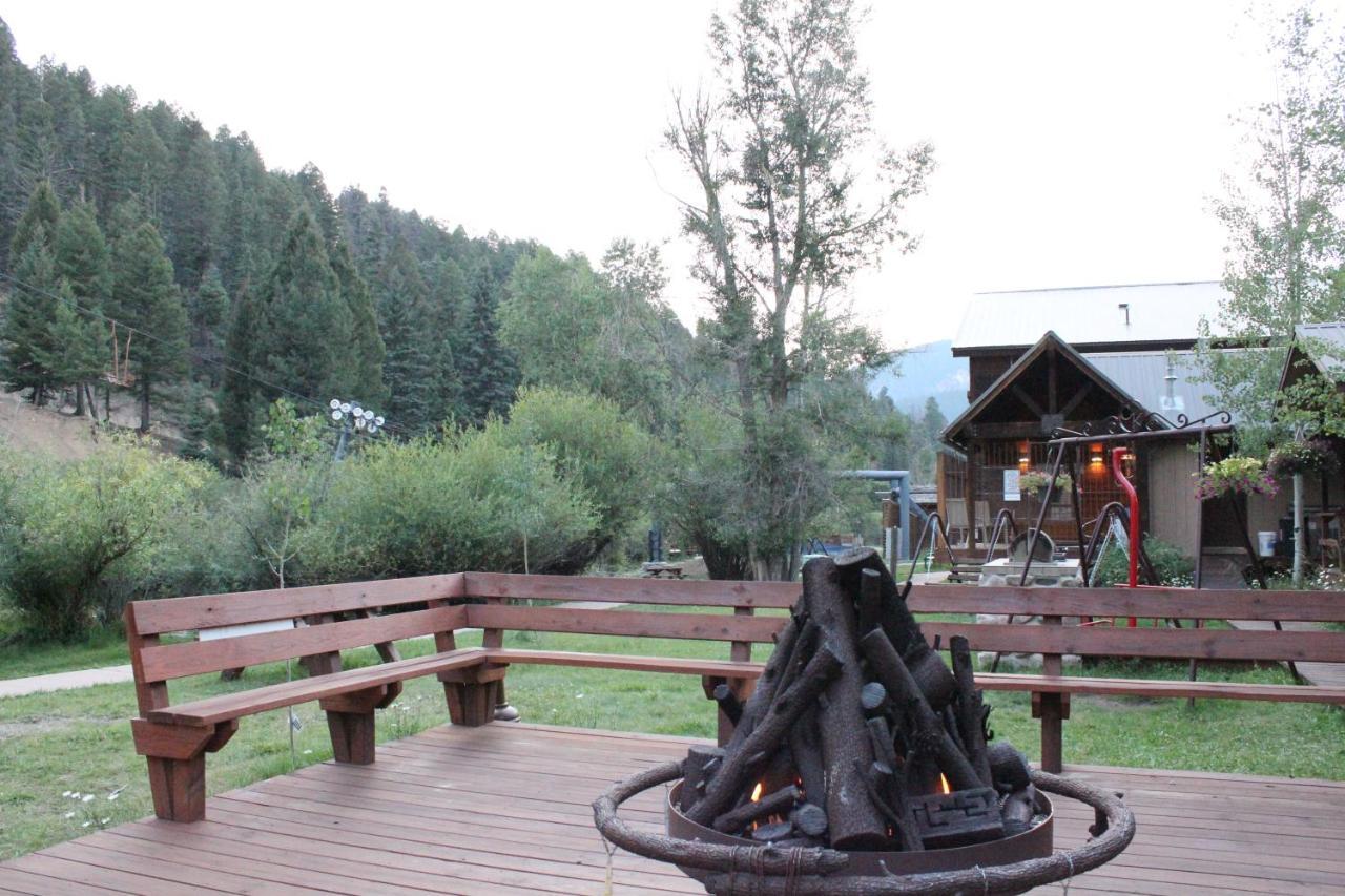 Copper King Lodge Red River Exteriér fotografie